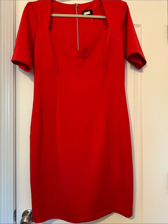 Alexia Admor Dresses & Skirts - Alexia Admor Red Short-Sleeve Midi Sheath Dress